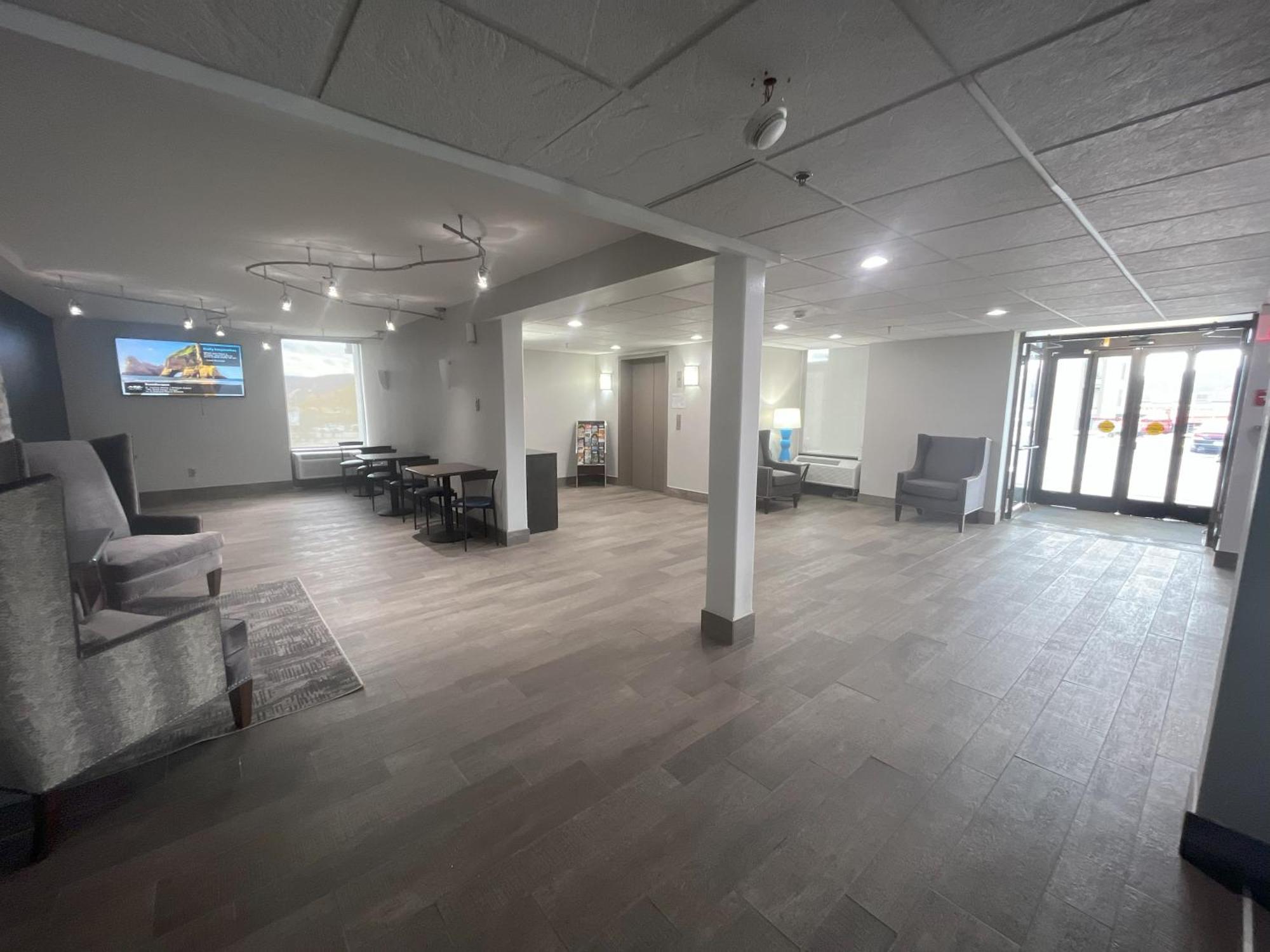 Baymont By Wyndham Johnson City/Binghamton Exteriér fotografie